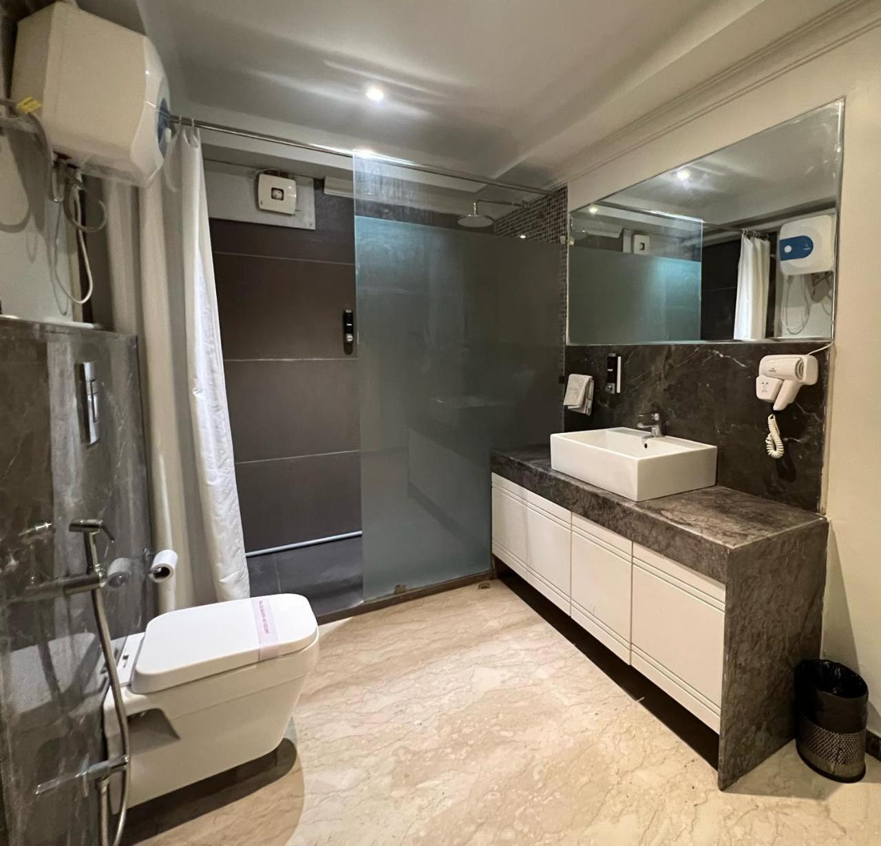 Phoenix - Unmatched Comfort Udaipur Exterior foto